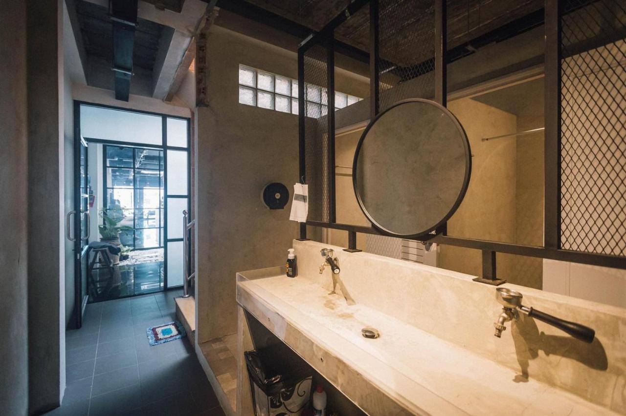 Niece Hostel Phuket - Sha Extra Plus Bagian luar foto