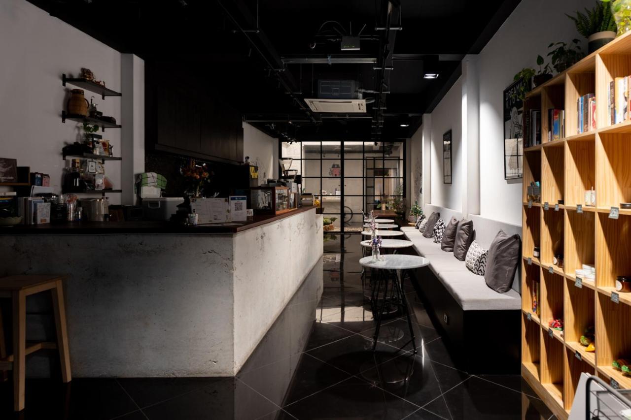 Niece Hostel Phuket - Sha Extra Plus Bagian luar foto