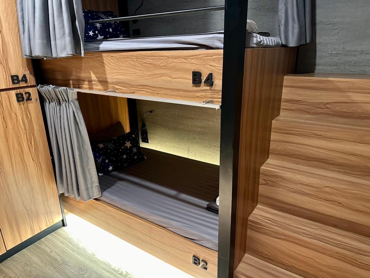 Niece Hostel Phuket - Sha Extra Plus Bagian luar foto